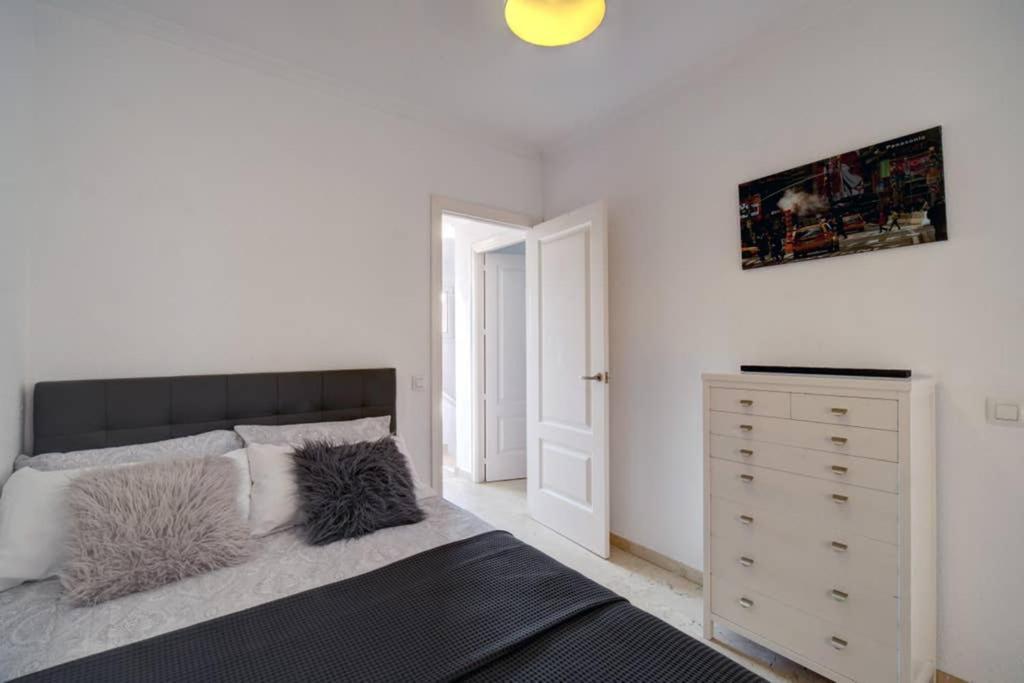 Duplex Con Vistas Al Mar Lägenhet La Línea de la Concepción Exteriör bild